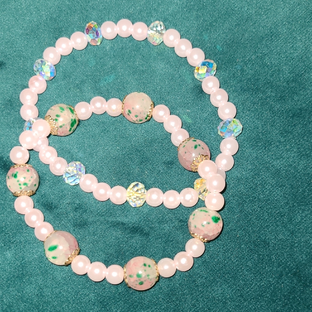 Elegant Pink and Green Beaded Bracelet